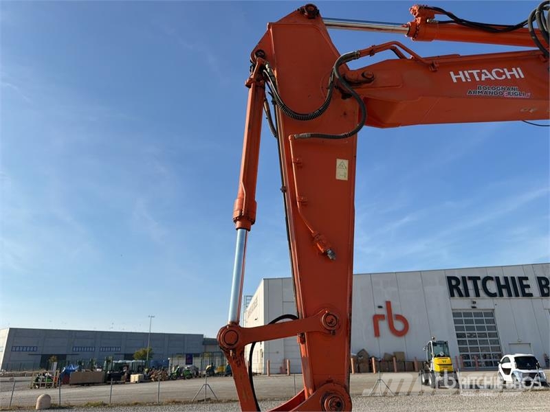 Hitachi Zaxis ZX180LCN Tracked Excavator Bagri goseničarji
