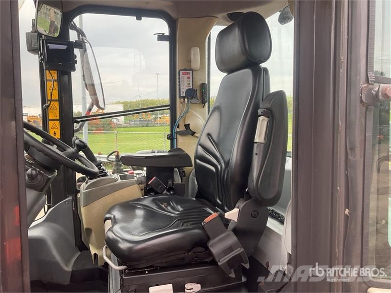 Hitachi ZW180-6 Wheel Loader Wheel loaders