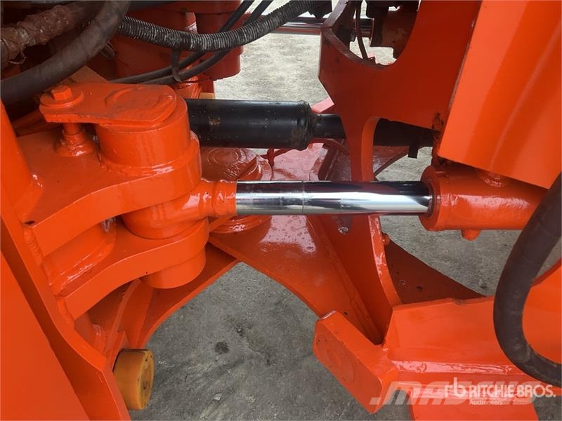 Hitachi ZW180-6 Wheel Loader Wheel loaders