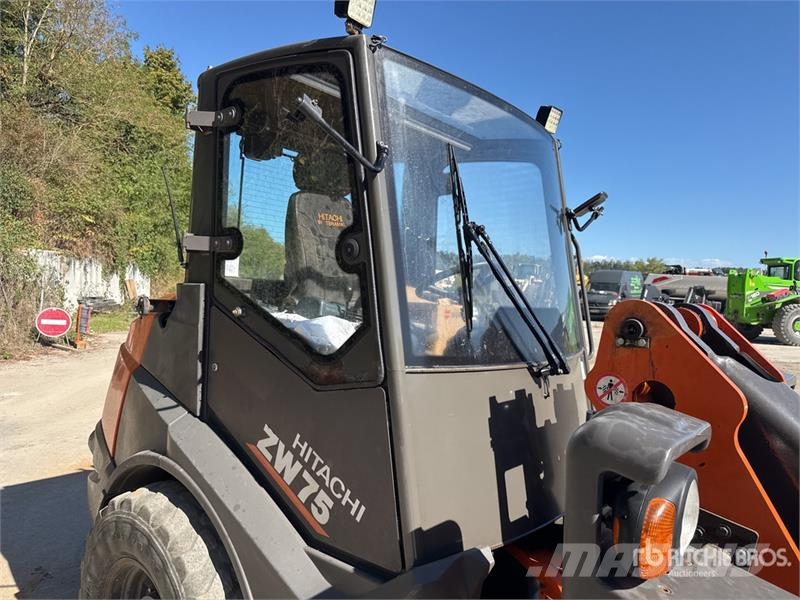 Hitachi ZW75 Chargeuse Sur Pneus Wheel Loader 휠로우더