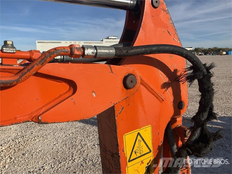 Hitachi ZX10U-6 YSR Mini Excavator حفارات صغيرة أقل من 7 طن (حفارات صغيرة)