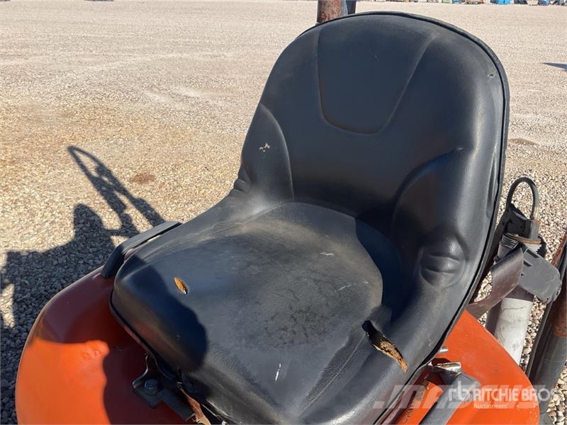 Hitachi ZX10U-6 YSR Mini Excavator حفارات صغيرة أقل من 7 طن (حفارات صغيرة)