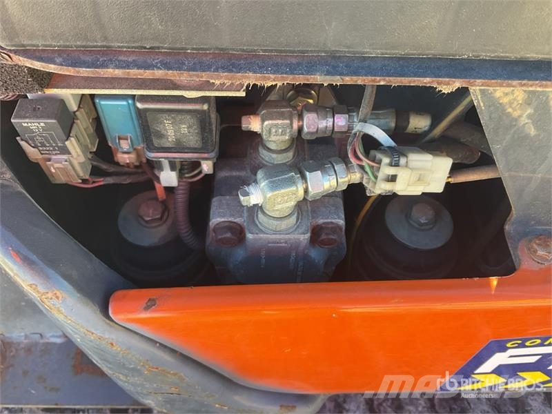 Hitachi ZX10U-6 YSR Mini Excavator حفارات صغيرة أقل من 7 طن (حفارات صغيرة)