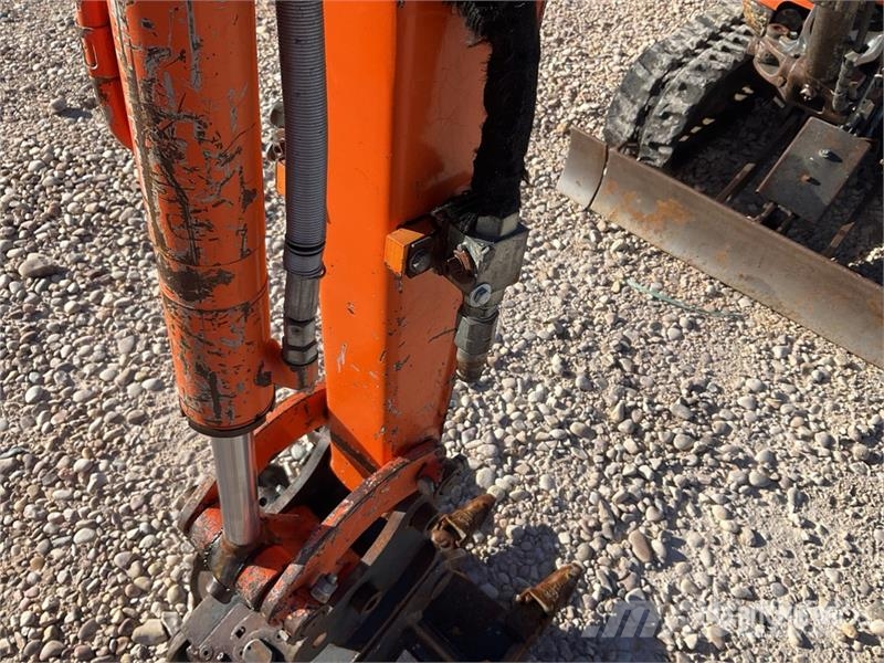 Hitachi ZX10U-6 YSR Mini Excavator حفارات صغيرة أقل من 7 طن (حفارات صغيرة)