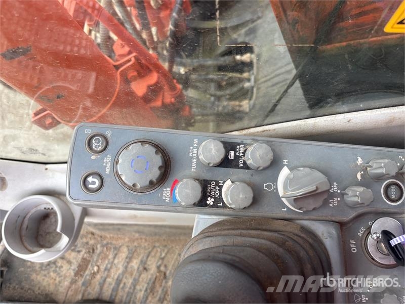 Hitachi ZX130LCN-6 Tracked Excavator Gravemaskiner på larvebånd