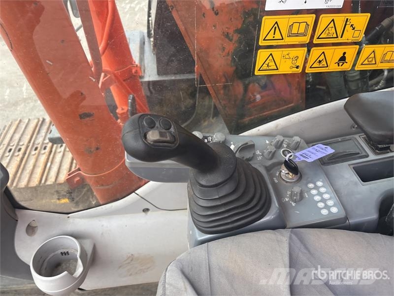 Hitachi ZX130LCN-6 Tracked Excavator Gravemaskiner på larvebånd