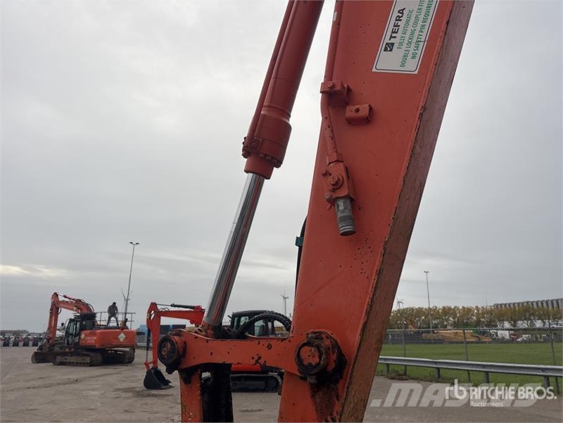 Hitachi ZX130LCN-6 Tracked Excavator Gravemaskiner på larvebånd