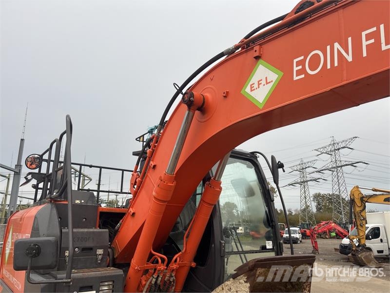 Hitachi ZX130LCN-6 Tracked Excavator Gravemaskiner på larvebånd