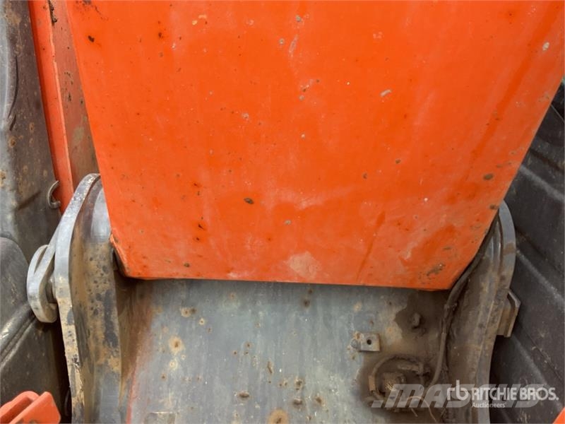 Hitachi ZX130LCN-7 Tracked Excavator Bageri gusjeničari