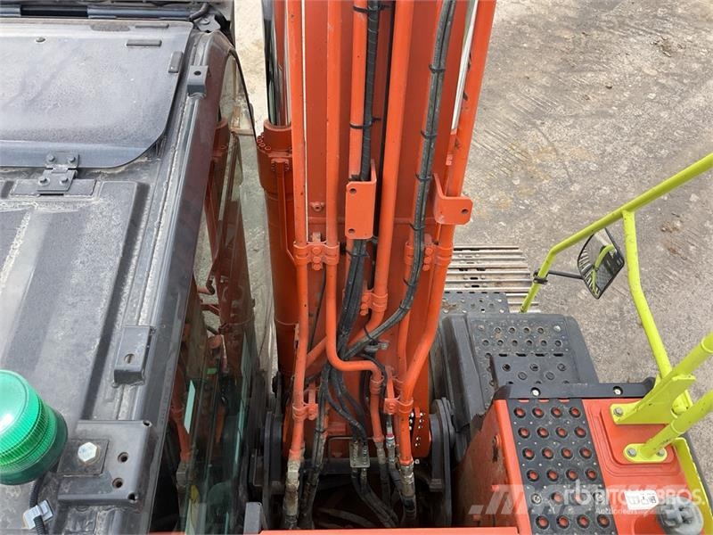 Hitachi ZX130LCN-7 Tracked Excavator Bageri gusjeničari