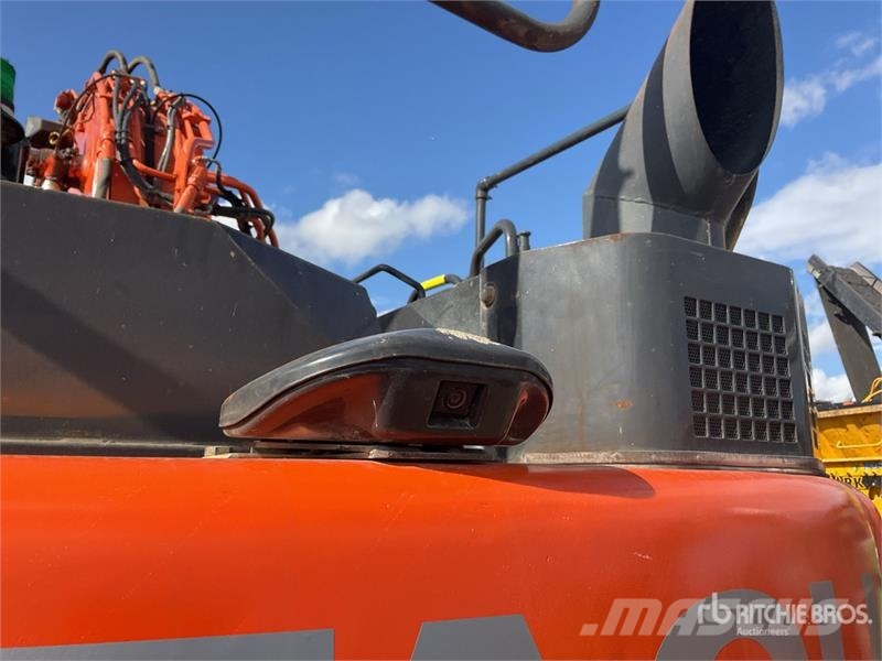 Hitachi ZX135US-5 Tracked Excavator Lánctalpas kotrók