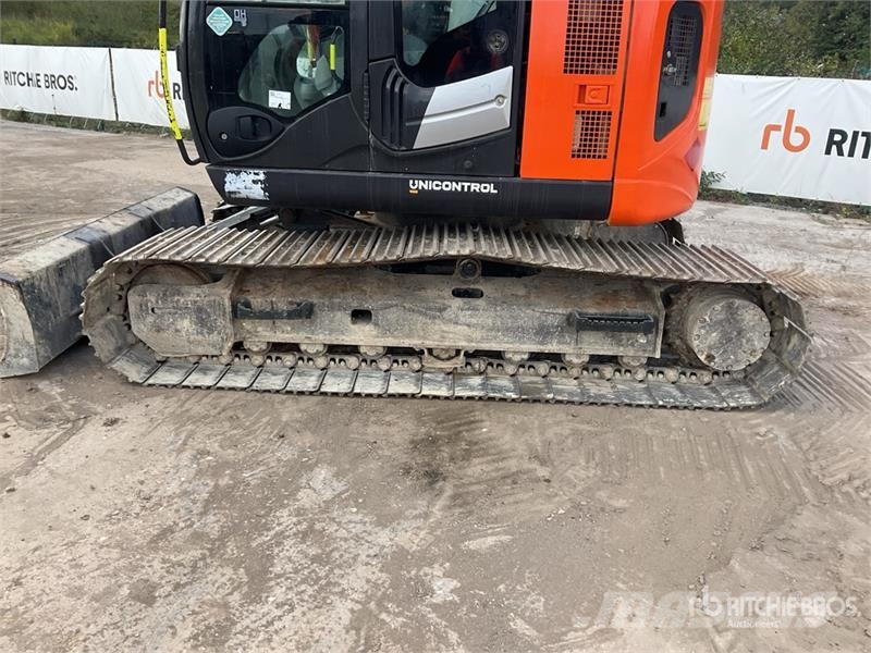 Hitachi ZX135US-5 Tracked Excavator Lánctalpas kotrók