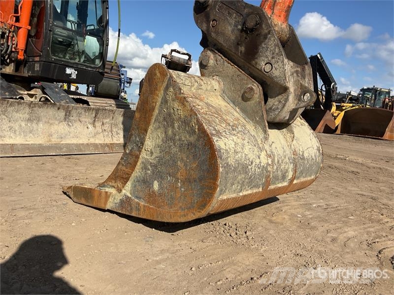 Hitachi ZX135US-5 Tracked Excavator Lánctalpas kotrók