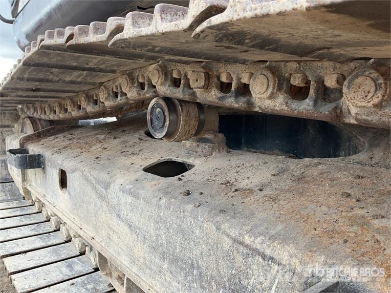 Hitachi ZX135US-5 Tracked Excavator Lánctalpas kotrók