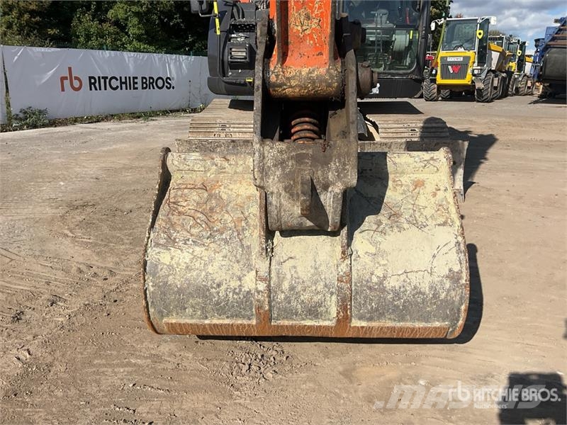 Hitachi ZX135US-5 Tracked Excavator Lánctalpas kotrók