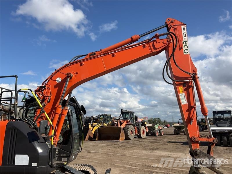 Hitachi ZX135US-5 Tracked Excavator Lánctalpas kotrók