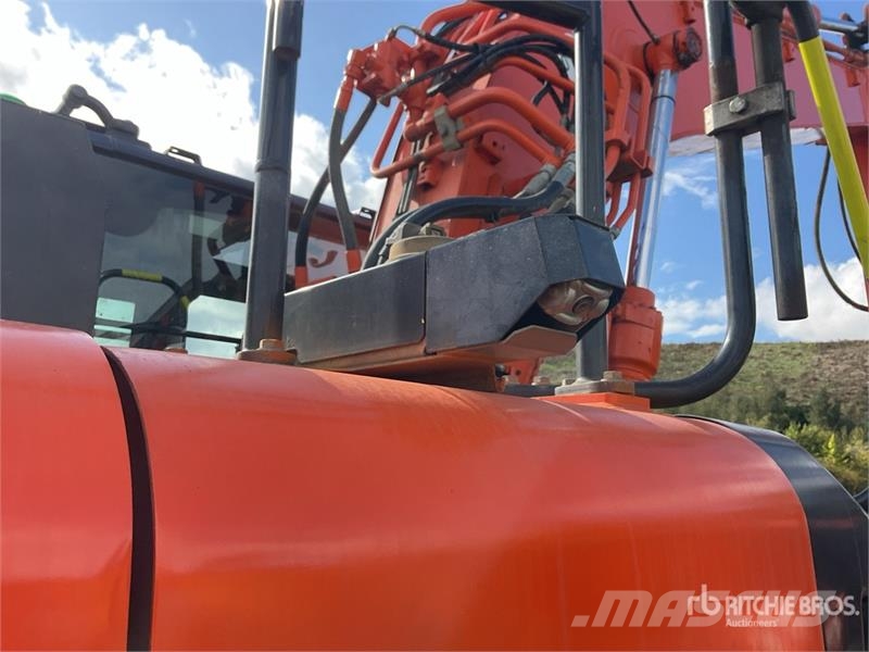 Hitachi ZX135US-5 Tracked Excavator Lánctalpas kotrók