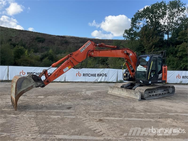 Hitachi ZX135US-5 Tracked Excavator Lánctalpas kotrók