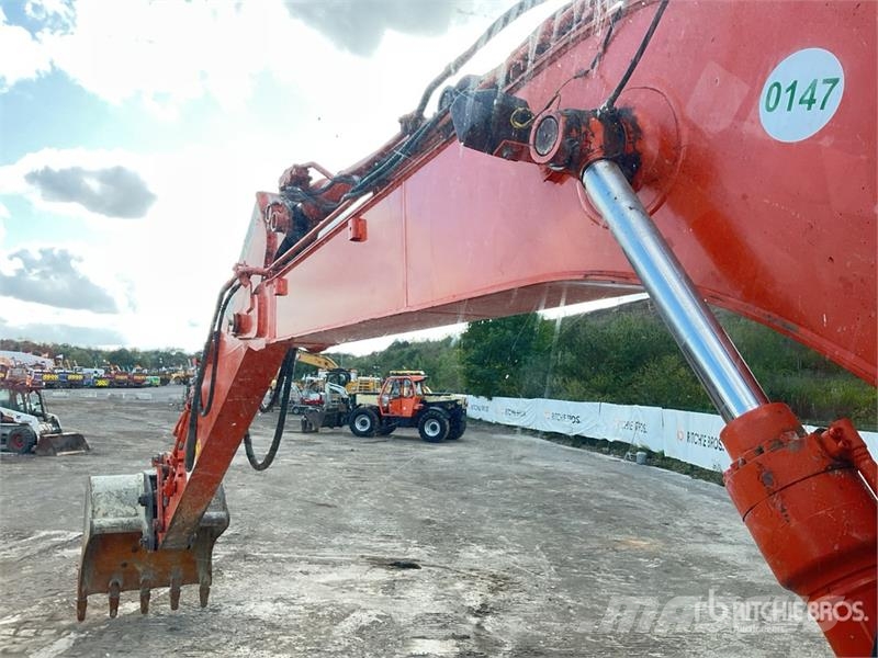 Hitachi ZX135US-5 Tracked Excavator Lánctalpas kotrók