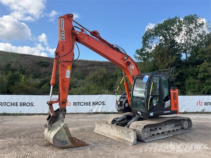 Hitachi ZX135US-5 Tracked Excavator Lánctalpas kotrók
