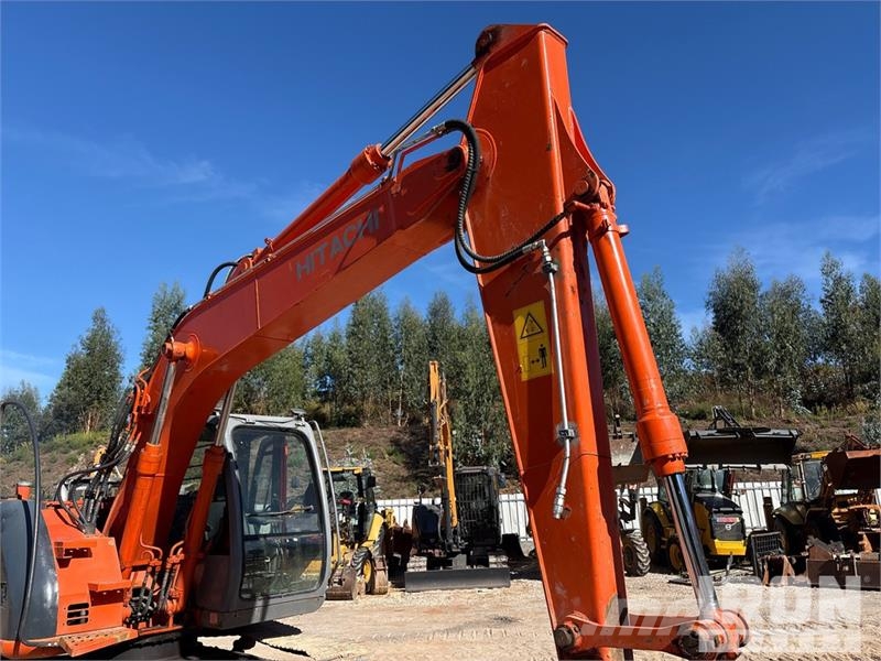 Hitachi ZX135US Tracked Excavator Bageri gusjeničari