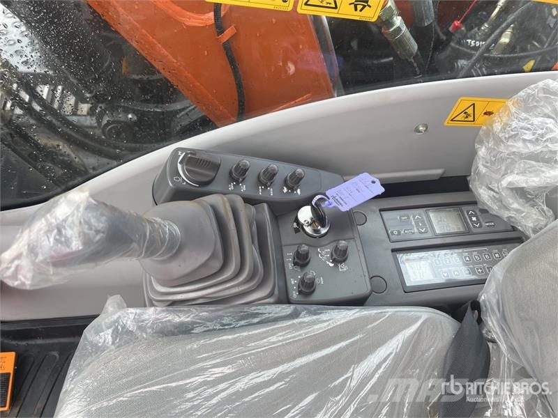 Hitachi ZX140H-GI Tracked Excavator (Unused) Rupsgraafmachines