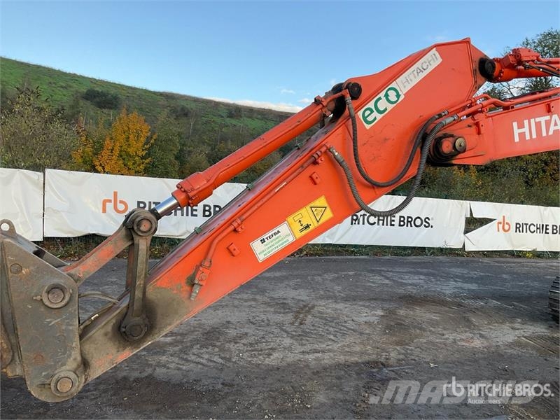 Hitachi ZX210LC-5B Tracked Excavator Gravemaskiner på larvebånd