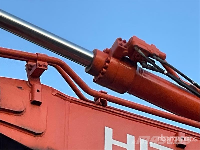 Hitachi ZX210LC-5B Tracked Excavator Gravemaskiner på larvebånd