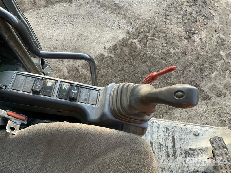 Hitachi ZX210LC-5B Tracked Excavator Gravemaskiner på larvebånd