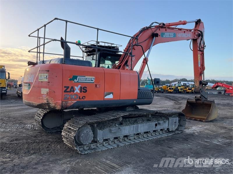 Hitachi ZX210LC-5B Tracked Excavator Gravemaskiner på larvebånd