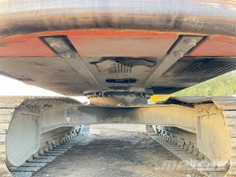 Hitachi ZX210LC-5B Tracked Excavator Gravemaskiner på larvebånd