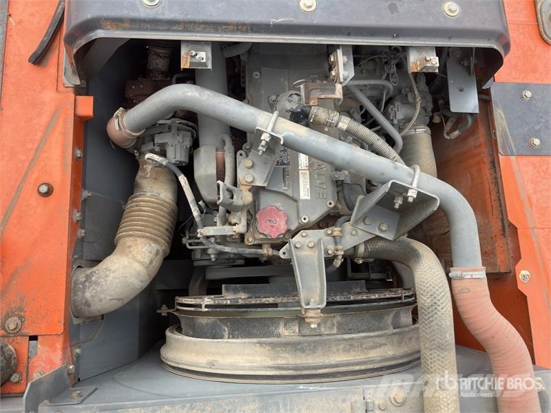Hitachi ZX210LC-5B Tracked Excavator 履帶式 挖土機/掘鑿機/挖掘機
