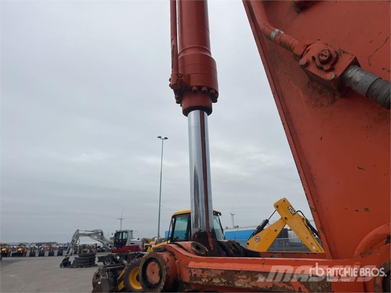 Hitachi ZX210LC-5B Tracked Excavator 履帶式 挖土機/掘鑿機/挖掘機