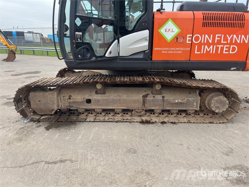 Hitachi ZX210LC-5B Tracked Excavator 履帶式 挖土機/掘鑿機/挖掘機