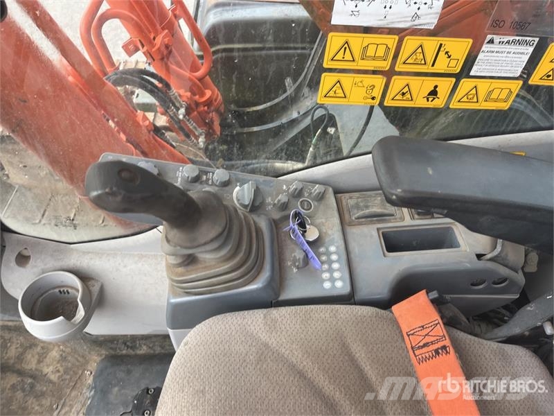 Hitachi ZX210LC-5B Tracked Excavator 履帶式 挖土機/掘鑿機/挖掘機