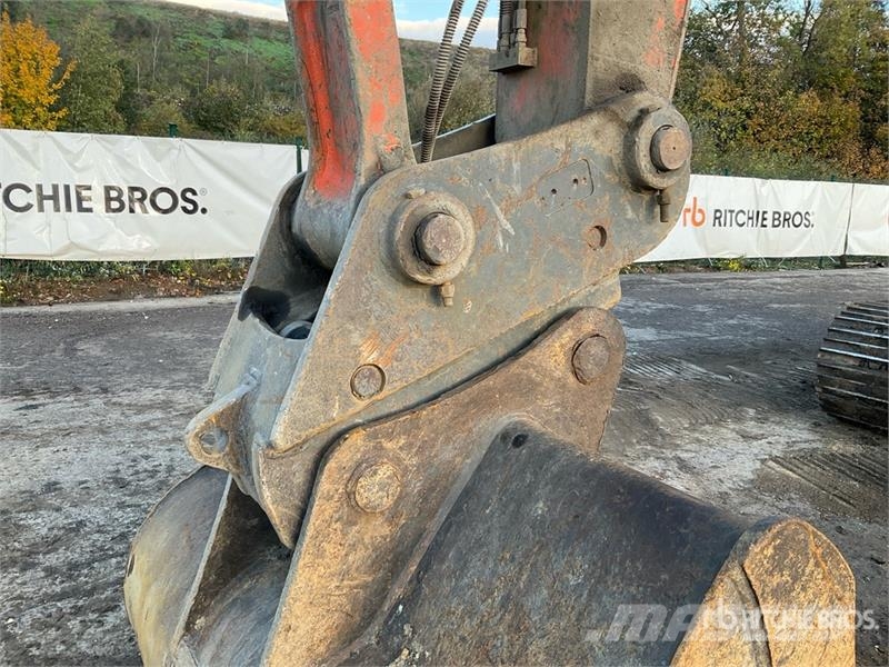 Hitachi ZX210LC-5B Tracked Excavator Gravemaskiner på larvebånd