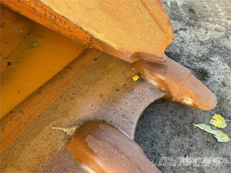 Hitachi ZX210LC-5B Tracked Excavator Gravemaskiner på larvebånd