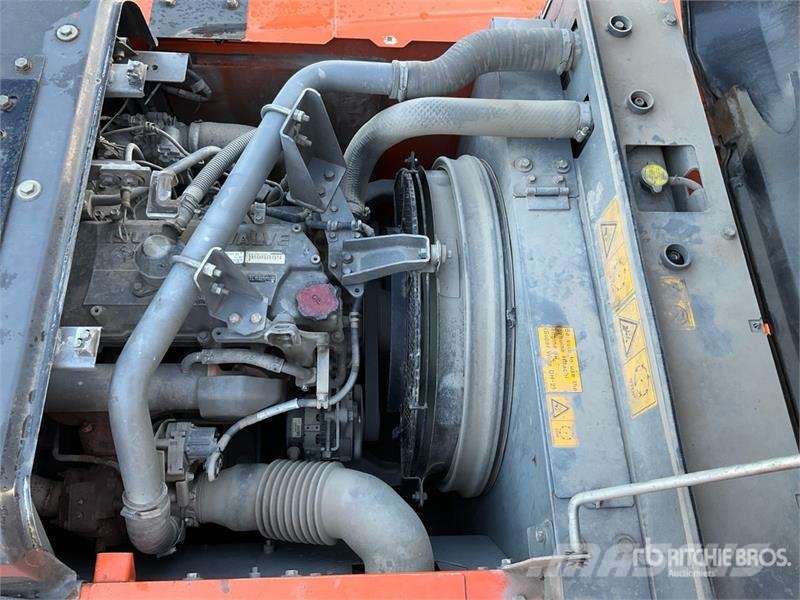 Hitachi ZX210LC-5B Tracked Excavator Gravemaskiner på larvebånd