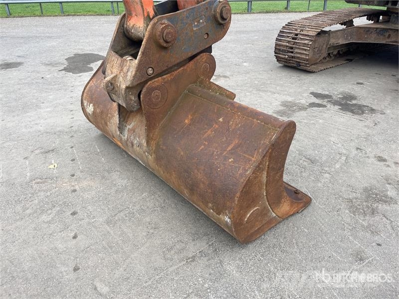 Hitachi ZX210LC-6 Tracked Excavator Gravemaskiner på larvebånd