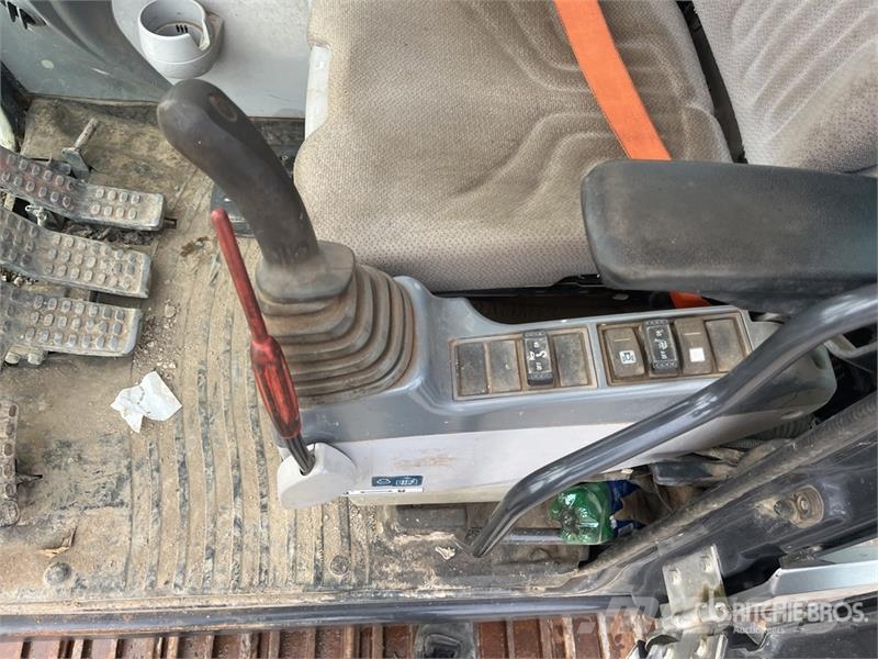 Hitachi ZX210LC-6 Tracked Excavator Gravemaskiner på larvebånd