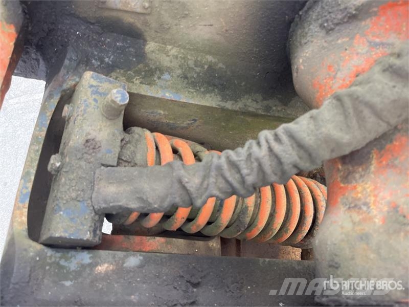 Hitachi ZX210LC-6 Tracked Excavator Gravemaskiner på larvebånd