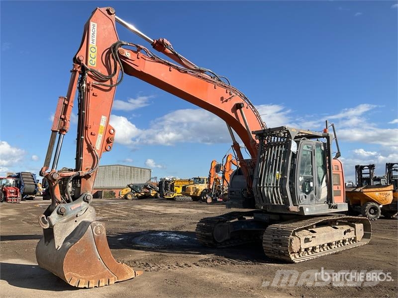 Hitachi ZX225US Crawler excavators