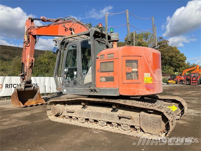 Hitachi ZX225US Crawler excavators