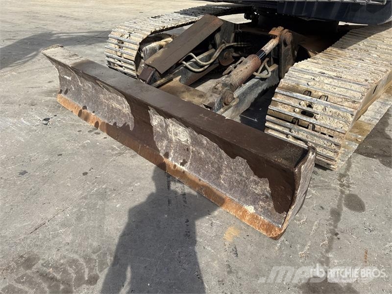 Hitachi ZX225USLC-6 Escavatori cingolati