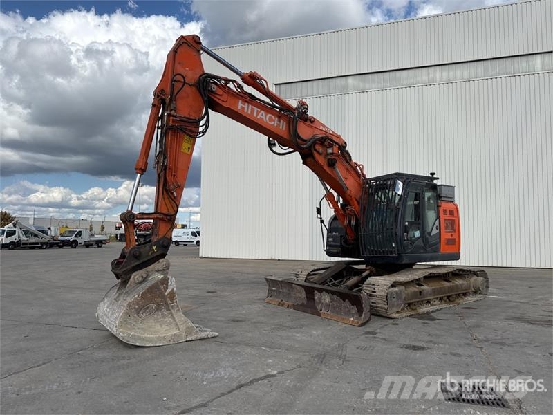 Hitachi ZX225USLC-6 Escavatori cingolati