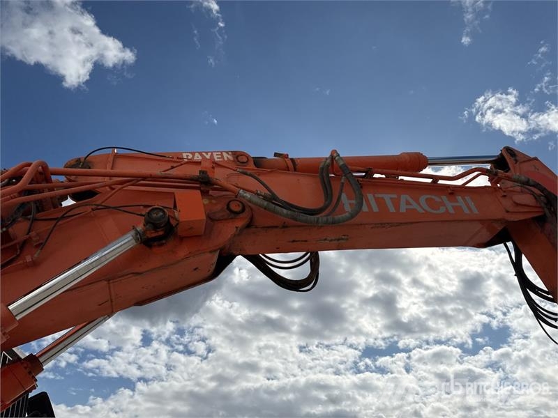 Hitachi ZX225USLC-6 Escavatori cingolati