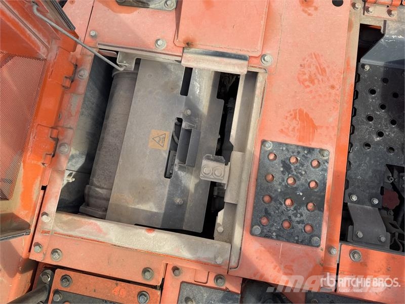 Hitachi ZX225USLC-6 Escavatori cingolati