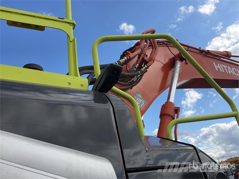 Hitachi ZX225USLC-7 Tracked Excavator Bageri gusjeničari