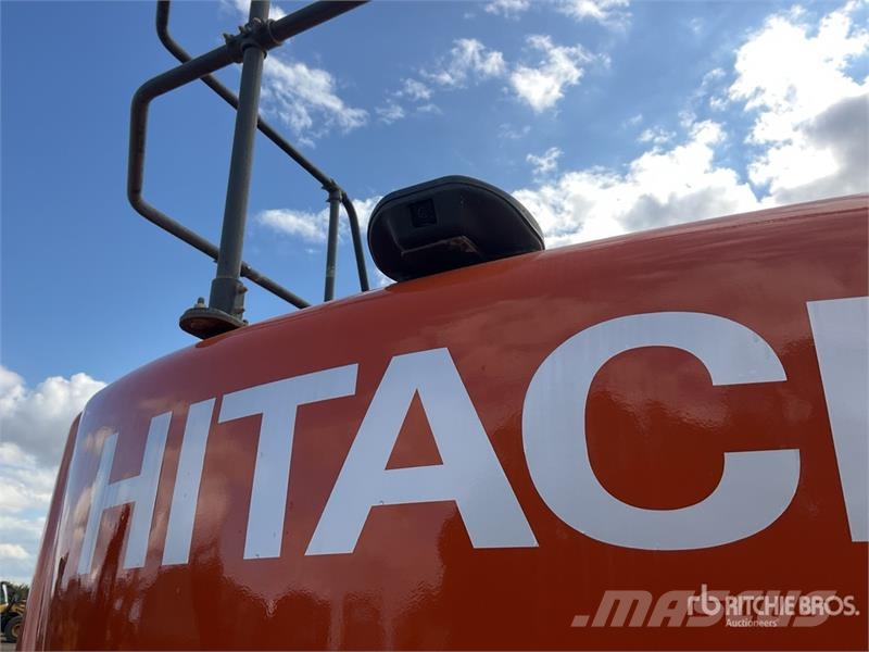 Hitachi ZX225USLC-7 Tracked Excavator Bageri gusjeničari