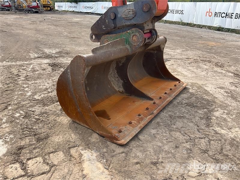 Hitachi ZX225USLC-7 Tracked Excavator Bageri gusjeničari